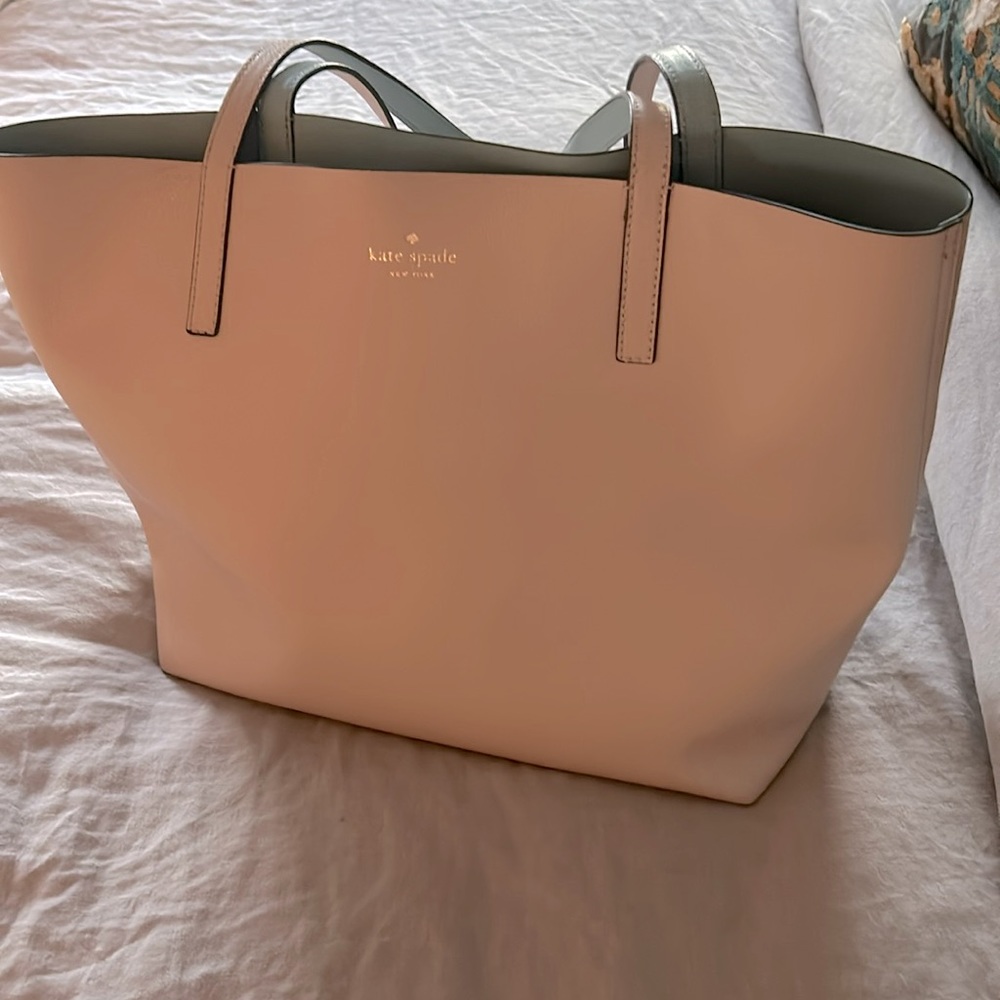 Kate Spade reversible leather tote bag. Perfect tote for spring!  Pink and blue